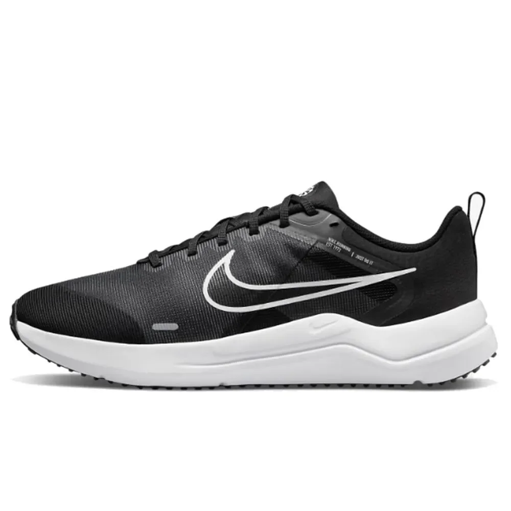 NWT Nike Downshifter 12 Extra Wide Men's Running Shoes Black/White US 8.5